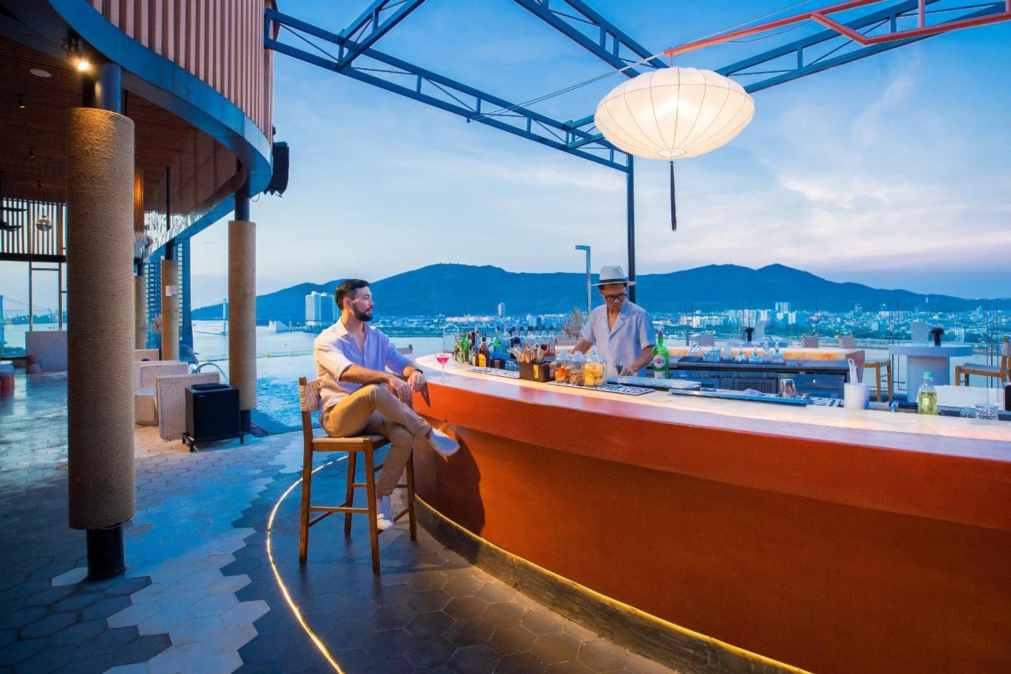 岘港新东方酒店 外观 照片